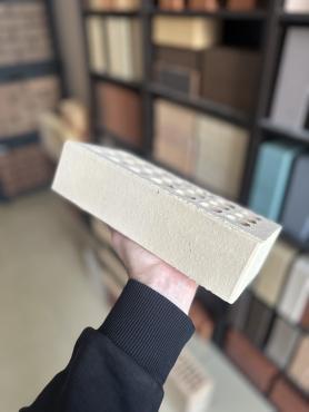 Кирпич лицевой одинарный гладкий Гляссе Премиум (Белые сливки) 250x120x65